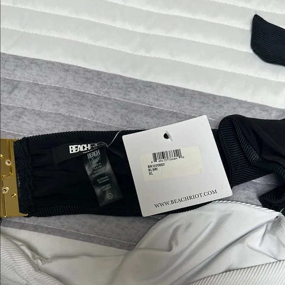 Beach Riot Black and White Bikini - Picture 4 of 7